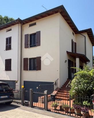 PORZIONE DI BIFAMILIARE A BUDRIO