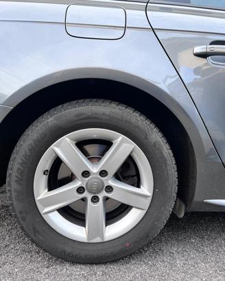 Treno gomme cerchi Audi A4 Avant