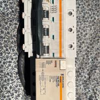 Interruttore  Merlin Gerin D80A