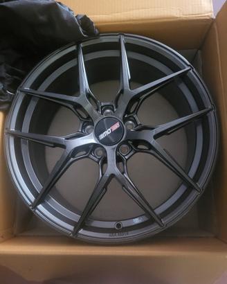 CERCHI MOTEC  19 GOLF GTI AUDI  S3
