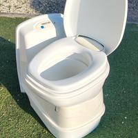 Toilette a cassetta Thetford modello C-200 CS camp