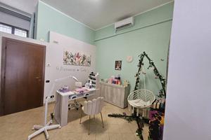 Attività / Licenza di 110 m² con 3 locali a Cologn