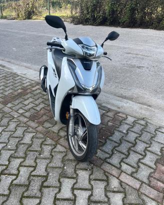 Sh 125