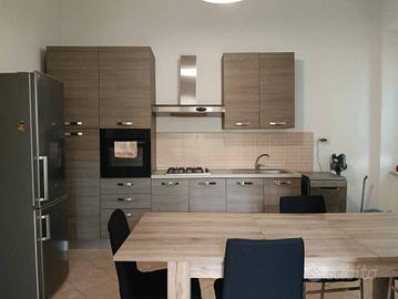 Appartamento di 100 m² con 4 locali a Livorno