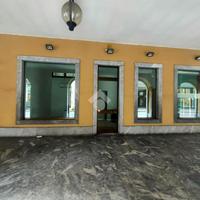 NEGOZIO A BUSTO ARSIZIO