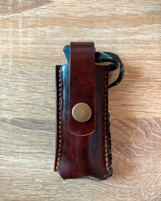 fodero coltello in  cuoio per opinel