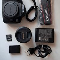 Canon EOS 2000 D sensa scatola.