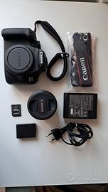 Canon EOS 2000 D sensa scatola.