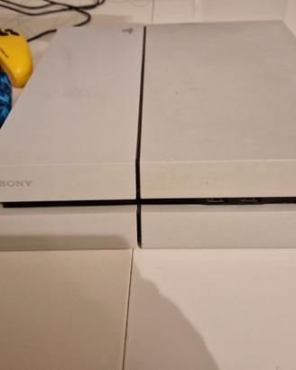 PlayStation4 white con giochi e 2 controller