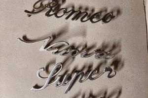 Alfa Romeo Giulia scritte cofano originali