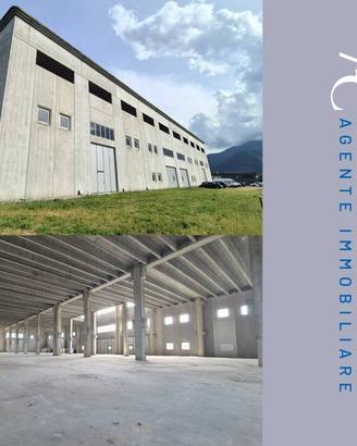 Immobile di 2720 m² con 2 locali a Ferentino