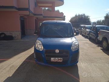 Fiat doblo' 1.6 mjt 105cv emotion autovettura 5 po