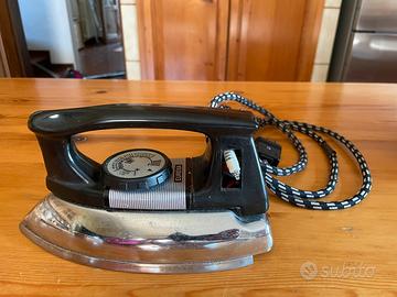 Ferro da stiro Eureka anni 60