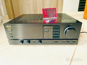 AKAI AM 32