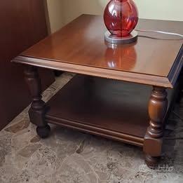 Tavolino in legno massello 65x65