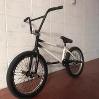 Bmx professionale assemblata