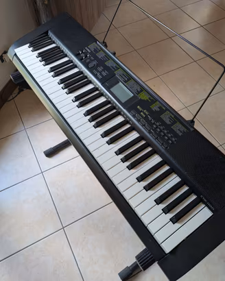 Tastiera Casio CTK-1100 con accessori