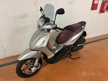 Piaggio Beverly 350gt 2013