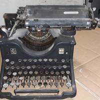 Antica macchina scrivere olivetti m 40
