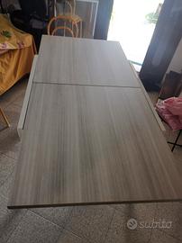 Tavolo quadrato allungabile