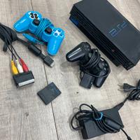 Play Station 2 completa di accessori