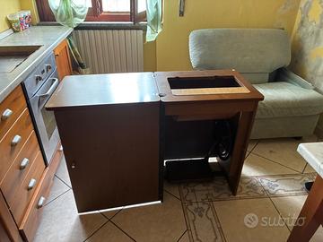 Mobile per macchina da cucire a scomparsa