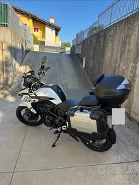 Benelli trk 502x