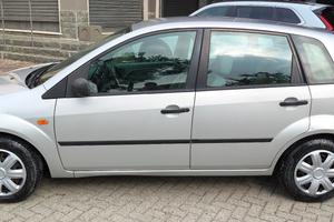 Ford Fiesta 1.2 16V 5p. Ambiente