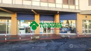 NEGOZIO A FIRENZE