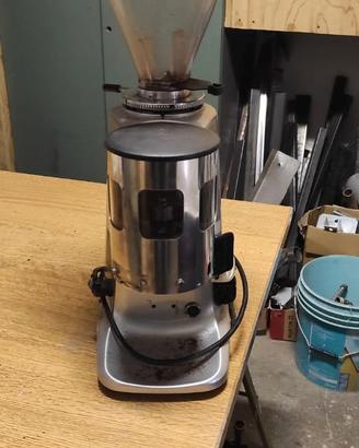 Macina caffè professionale
