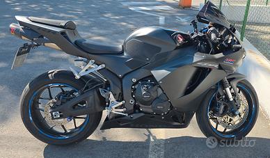 Honda CBR 600 RR 2024