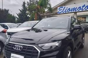 Audi Q5 50 TFSI e quattro S tronic Business