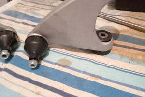 Braccetti superiori alfa 147
