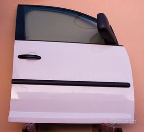 PORTA DX CADDY ANNO 2012