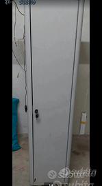 Armadio un Pvc 1 anta da esterno/interno 
interno