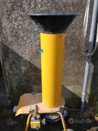 trituratore elettrico da giardino, rami ,foglie