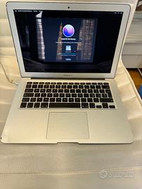 MacBook Air 13" 2015 i7 2,2GHz – 4GB RAM–SSD 256GB