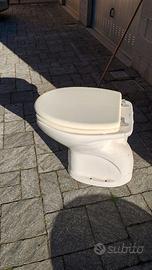 Wc disabili con tavoletta