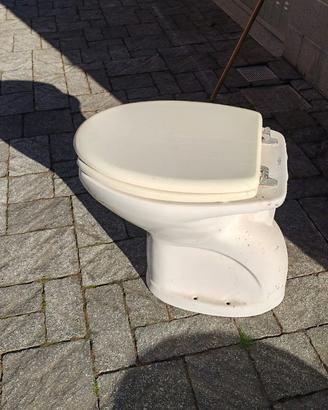 Wc disabili con tavoletta