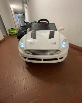 Macchinina elettrica per bambini