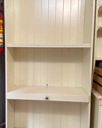 Mobile IKEA con cassetti e ripiani