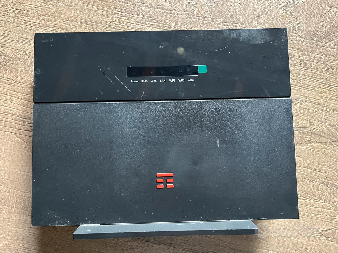 Modem/router TIM HUB+ - Informatica In vendita a Ferrara