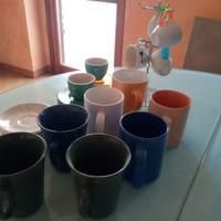 Tazze, tazzine e piattini
