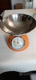 bilancia colore arancio, thun, nuova mai usata