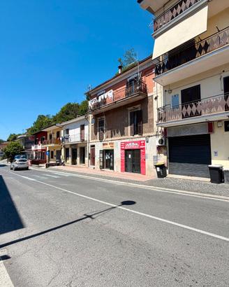 Valmontone: locale commerciale