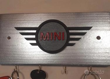Portachiavi da parete Mini Cooper in legno