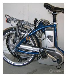 Flyer bicicletta pieghevole elettrica