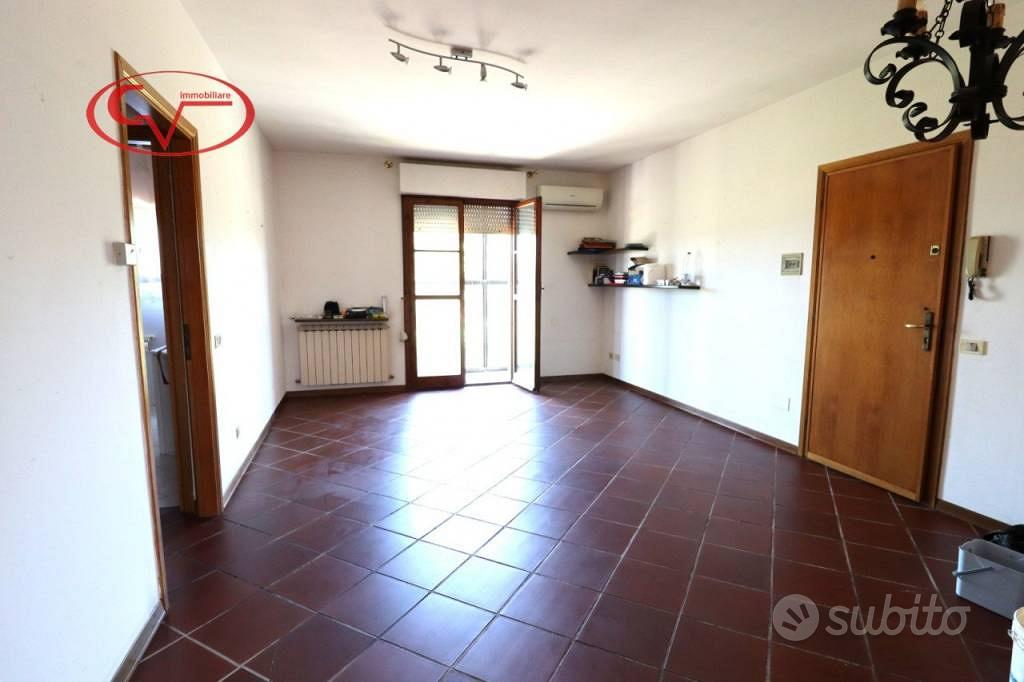 Appartamento di 110 m² con 5 locali e box auto a M - Vista 4