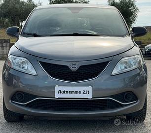 Lancia Ypsilon 1.2 69 CV 5 porte Silver