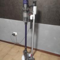 DYSON  V11